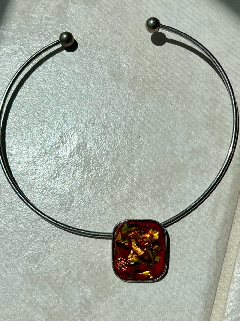 Red and Gold Resin Pendant Choker Necklace - Women Jewelry